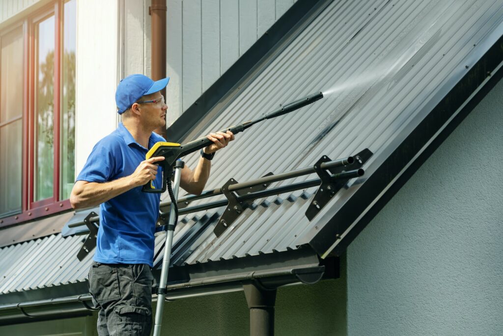 Top Roof cleaning Greenacres FL